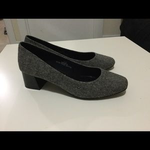 Grey work shoes EUC. Marks and Spencer